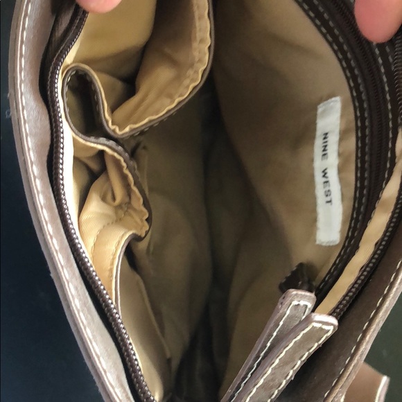 Nine West across shoulder bag - Picture 3 of 3